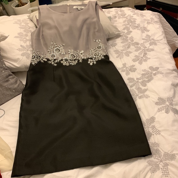 KASPER silver grey and black silk fabric dress with embroidery along waist. - Picture 4 of 8